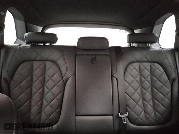 2024 BMW X5 xDrive40i z VIN 5UX23EU04R9T53436, wystawiony jako Copart lot #49401355 z przebiegiem 31 358 mil mil oraz Tytuł czysty. Historia ofert i sprzedaży dostępna na DreamBid. Obrazek 10.