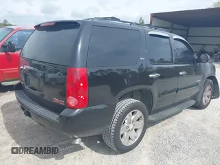 2007 GMC Yukon SLT z VIN 1GKFC13JX7J348408, wystawiony jako IAAI lot #41687021 z przebiegiem Nie podano mil oraz . Historia ofert i sprzedaży dostępna na DreamBid. Obrazek 4.