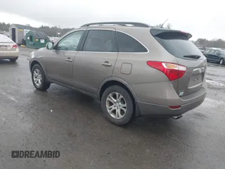 2010 Hyundai Veracruz Limited with VIN KM8NUDCC0AU135170, listed as a IAAI auction lot 41812802 with 102,438 mi miles and . Bid and sale history available at DreamBid. Image 3.