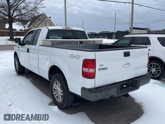 2007 Ford F-150 STX with VIN 1FTRX14W57NA62207, listed as a Copart auction lot 45698575 with 208,112 mi miles and Clean Title. Bid and sale history available at carsss.com. Image 3.