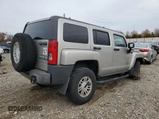 2006 Hummer H3 with VIN 5GTDN136968124294, listed as a Copart auction lot 82844544 with 135,828 mi miles and Clean Title. Bid and sale history available at carsss.com. Image 3.