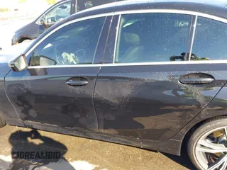 2022 BMW 3 Series 330i z VIN 3MW5R1J0XN8C30297, wystawiony jako IAAI lot #41881552 z przebiegiem 42 005 mil mil oraz . Historia ofert i sprzedaży dostępna na DreamBid. Obrazek 14.