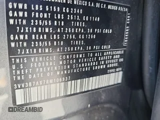 2024 Volkswagen Tiguan SE z VIN 3VV3B7AX7RM106937, wystawiony jako IAAI lot #42845192 z przebiegiem 32 134 mil mil oraz . Historia ofert i sprzedaży dostępna na DreamBid. Obrazek 38.