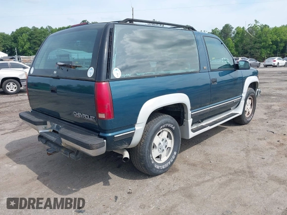 1994 Chevrolet Blazer z VIN 1GNEK18K0RJ366258, wystawiony jako IAAI lot #42471534 z przebiegiem 233 185 mil mil oraz . Historia ofert i sprzedaży dostępna na DreamBid. Obrazek 4.