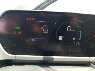 2023 Toyota bZ4X XLE z VIN JTMABABAXPA012574, wystawiony jako Copart lot #60370605 z przebiegiem 24 018 mil mil oraz Szkoda całkowita • Salvage title. Historia ofert i sprzedaży dostępna na DreamBid. Obrazek 9.
