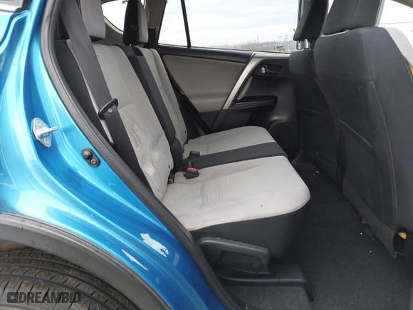 2017 Toyota RAV4 XLE with VIN JTMRFREV8HJ117393, listed as a IAAI auction lot 41676036 with 176,027 mi miles. Bid and sale history available at carsss.com. Image 8.