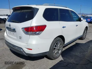 2013 Nissan Pathfinder SV with VIN 5N1AR2MM1DC648756, listed as a IAAI auction lot 41640693 with 170,190 mi miles. Bid and sale history available at carsss.com. Image 4.