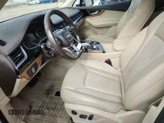 2017 Audi Q7 Premium Plus z VIN WA1LABF70HD016126, wystawiony jako Copart lot #62913985 z przebiegiem 107 198 mil mil oraz Nie do naprawy • Non repairable. Historia ofert i sprzedaży dostępna na DreamBid. Obrazek 7.