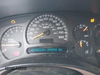 2005 Chevrolet Suburban LT z VIN 1GNFK16Z35J213484, wystawiony jako IAAI lot #42251630 z przebiegiem 384 604 mil mil oraz . Historia ofert i sprzedaży dostępna na DreamBid. Obrazek 7.