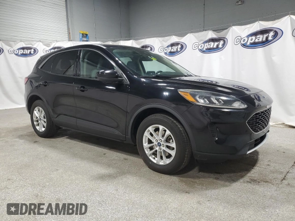 2020 Ford Escape SE with VIN 1FMCU9G62LUA52710, listed as a Copart auction lot 55441725 with 132,855 mi miles and Clean Title. Bid and sale history available at DreamBid. Image 4.
