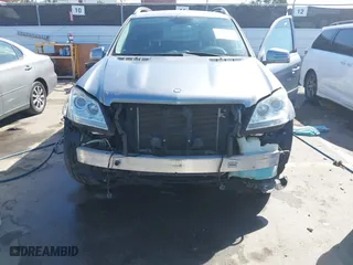 2011 Mercedes-Benz GL-Class GL 450 with VIN 4JGBF7BE1BA692013, listed as a IAAI auction lot 41824196 with 138,710 mi miles. Bid and sale history available at carsss.com. Image 6.