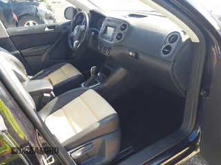 2016 Volkswagen Tiguan SEL with VIN WVGAV7AX2GW032915, listed as a IAAI auction lot 42257623 with 133,832 mi miles and . Bid and sale history available at DreamBid. Image 5.