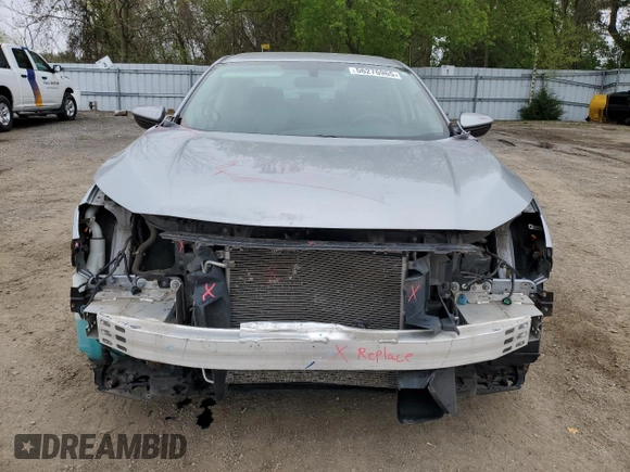 2017 Honda Civic LX z VIN 2HGFC2F51HH011825, wystawiony jako Copart lot #56276965 z przebiegiem 136 266 mil mil oraz Szkoda całkowita • Salvage title. Historia ofert i sprzedaży dostępna na DreamBid. Obrazek 5.