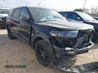 2022 Ford Police Interceptor Utility z VIN 1FM5K8AB5NGC23658, wystawiony jako IAAI lot #41146628 z przebiegiem 16 840 mil mil oraz . Historia ofert i sprzedaży dostępna na DreamBid. Obrazek 1.