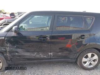 2018 Kia Soul with VIN KNDJN2A20J7508687, listed as a IAAI auction lot 41916236 with 90,127 mi miles. Bid and sale history available at carsss.com. Image 14.
