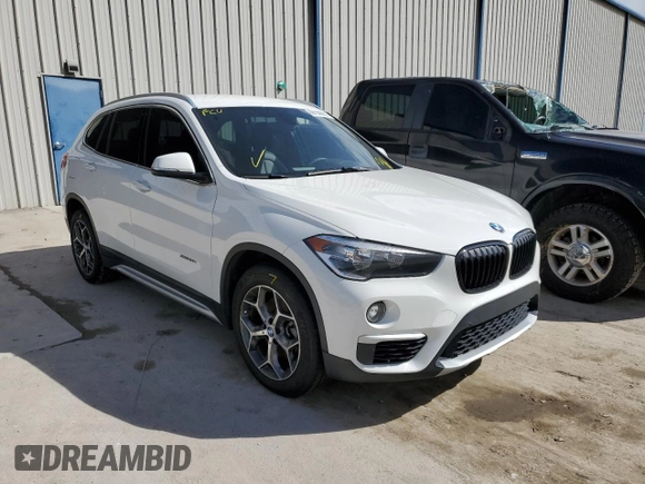 2018 BMW X1 sDrive28i with VIN WBXHU7C38J5H40248, listed as a Copart auction lot 66158662 with 59,903 mi miles. Bid and sale history available at carsss.com. Image 1.