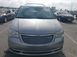 2016 Chrysler Town & Country Touring with VIN 2C4RC1BG0GR173192, listed as a IAAI auction lot 42247573 with 186,187 mi miles and . Bid and sale history available at DreamBid. Image 12.