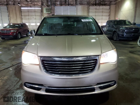 2013 Chrysler Town & Country Limited with VIN 2C4RC1GG0DR695275, listed as a Copart auction lot 49401005 with 182,802 mi miles and Clean Title. Bid and sale history available at carsss.com. Image 5.