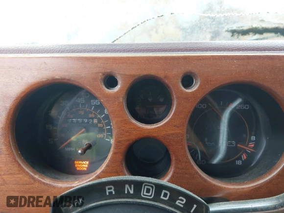 1989 Chevrolet Chevy Van z VIN 1GBEG25K5K7184695, wystawiony jako IAAI lot #42432728 z przebiegiem 945 928 mil mil oraz . Historia ofert i sprzedaży dostępna na DreamBid. Obrazek 7.