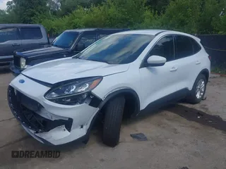 2020 Ford Escape SE с VIN 1FMCU0G60LUA47243, выставлен на аукционе IAAI как лот 42685375 с пробегом 52 618 миль миль и . История ставок и продаж доступна на DreamBid. Изображение 2.