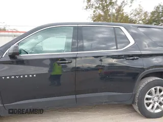 2021 Chevrolet Traverse LS z VIN 1GNERFKW1MJ103824, wystawiony jako IAAI lot #40975072 z przebiegiem 110 013 mil mil oraz . Historia ofert i sprzedaży dostępna na DreamBid. Obrazek 15.