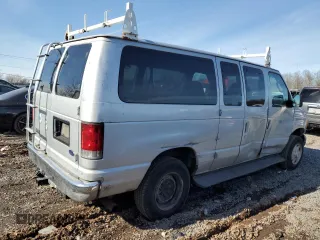 2005 Ford Econoline Passenger XL with VIN 1FBNE31LX5HA76002, listed as a Copart auction lot 43599865 with 198,749 mi miles and Salvage Title. Bid and sale history available at carsss.com. Image 3.