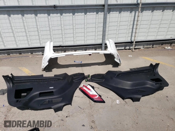 2024 Ford Edge SE z VIN 2FMPK4G92RBA22707, wystawiony jako Copart lot #56292565 z przebiegiem 44 681 mil mil oraz Szkoda całkowita • Salvage title. Historia ofert i sprzedaży dostępna na DreamBid. Obrazek 13.