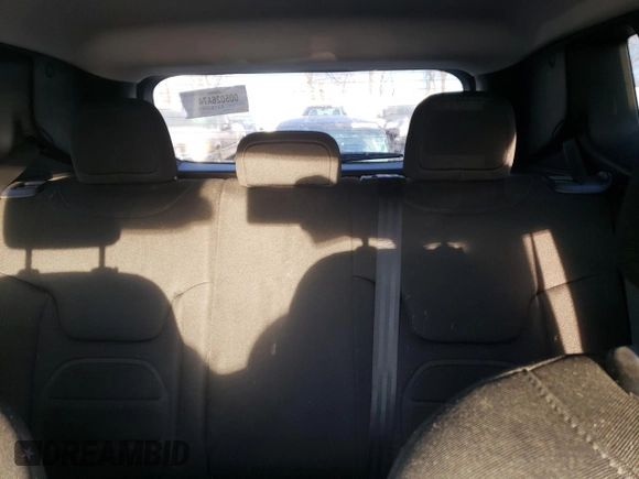 2018 Jeep Renegade Latitude with VIN ZACCJABB3JPJ24500, listed as a Copart auction lot 81084323 with 96,579 mi miles and Salvage Title. Bid and sale history available at DreamBid. Image 10.