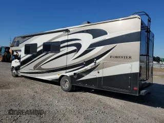 2016 Ford Econoline Commercial with VIN 1FDXE4FS7GDC01103, listed as a Copart auction lot 69039204 with 9,986 mi miles and Salvage Title. Bid and sale history available at carsss.com. Image 2.