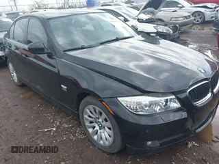 2009 BMW 3 Series 328i xDrive z VIN WBAPK535X9A512978, wystawiony jako IAAI lot #41918108 z przebiegiem 118 763 mil mil oraz . Historia ofert i sprzedaży dostępna na DreamBid. Obrazek 1.