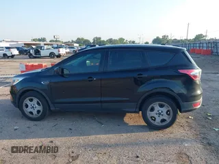 2017 Ford Escape S с VIN 1FMCU0F7XHUA13358, выставлен на аукционе IAAI как лот 42409601 с пробегом 127 324 миль миль и . История ставок и продаж доступна на DreamBid. Изображение 14.