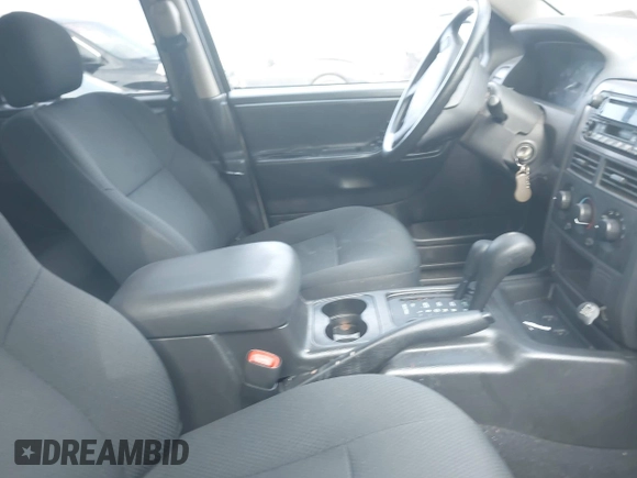 2004 Jeep Grand Cherokee Laredo z VIN 1J4GW48S54C106405, wystawiony jako IAAI lot #42315689 z przebiegiem 104 416 mil mil oraz . Historia ofert i sprzedaży dostępna na DreamBid. Obrazek 5.