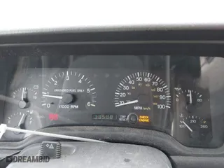 1998 Jeep Cherokee Sport with VIN 1J4FJ68S3WL285200, listed as a IAAI auction lot 41834529 with NaN miles. Bid and sale history available at carsss.com. Image 7.
