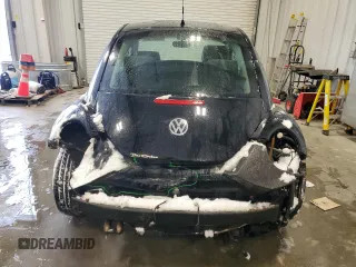 2008 Volkswagen New Beetle Coupe S with VIN 3VWPW31C68M522449, listed as a Copart auction lot 44937585 with 181,498 mi miles and Non Repairable. Bid and sale history available at carsss.com. Image 6.