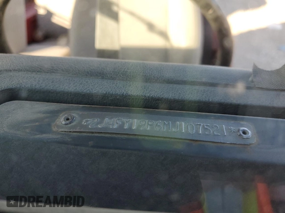 1991 Jeep Wrangler z VIN 2J4FY19P6MJ107521, wystawiony jako Copart lot #84077214 z przebiegiem 1 311 216 mil mil oraz Czysty tytuł • Clean title. Historia ofert i sprzedaży dostępna na DreamBid. Obrazek 12.