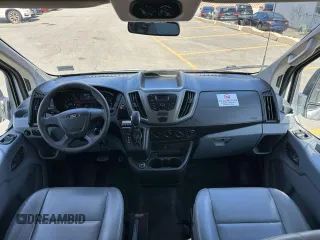 2018 Ford Transit Passenger XL z VIN 1FBZX2CM7JKA76872, wystawiony jako Copart lot #51631945 z przebiegiem 270 145 mil mil oraz Czysty tytuł • Clean title. Historia ofert i sprzedaży dostępna na DreamBid. Obrazek 7.