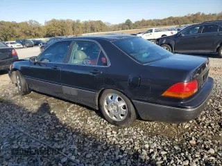 1998 Acura RL Special Edition with VIN JH4KA9686WC014126, listed as a Copart auction lot 83271484 with 0 mi miles and Salvage Title. Bid and sale history available at carsss.com. Image 2.