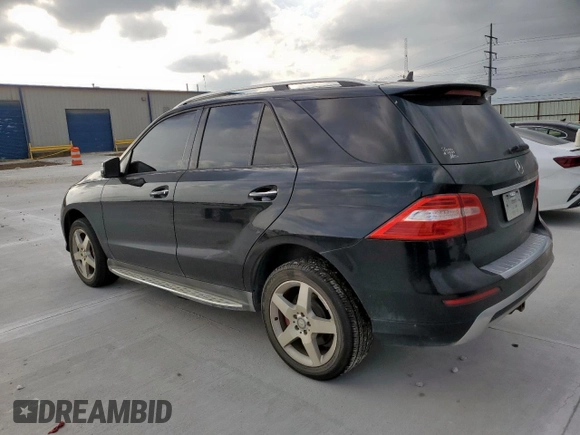 2014 Mercedes-Benz M 350 z VIN 4JGDA5JB0EA268149, wystawiony jako Copart lot #58862825 z przebiegiem 155 647 mil mil oraz Szkoda całkowita • Salvage title. Historia ofert i sprzedaży dostępna na DreamBid. Obrazek 2.