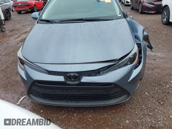 2025 Toyota Corolla LE z VIN 5YFB4MDE1SP294222, wystawiony jako IAAI lot #42462252 z przebiegiem 7 389 mil mil oraz . Historia ofert i sprzedaży dostępna na DreamBid. Obrazek 13.