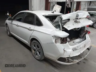 2024 Volkswagen Jetta SE с VIN 3VW7M7BU4RM013899, выставлен на аукционе IAAI как лот 42455474 с пробегом 34 478 миль миль и . История ставок и продаж доступна на DreamBid. Изображение 3.