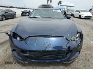 2021 Mazda MX-5 Miata Grand Touring with VIN JM1NDAM70M0460532, listed as a Copart auction lot 58828045 with 70,269 mi miles and Salvage title. Bid and sale history available at DreamBid. Image 5.