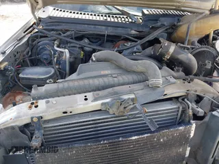 2006 Ford F-250 XL z VIN 1FTSW21P96EB85059, wystawiony jako IAAI lot #42202995 z przebiegiem 161 675 mil mil oraz . Historia ofert i sprzedaży dostępna na DreamBid. Obrazek 10.