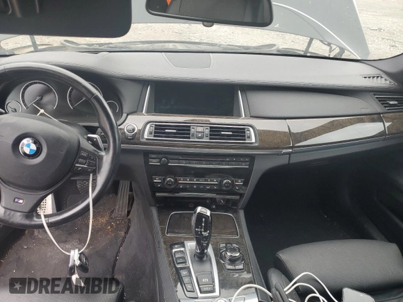 2013 BMW 7 Series 750Li xDrive с VIN WBAYF8C53DD141678, выставлен на аукционе Copart как лот 64843395 с пробегом 83 931 миль миль и Чистый • Clean title. История ставок и продаж доступна на DreamBid. Изображение 8.