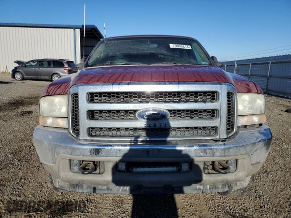 2002 Ford Excursion Limited with VIN 1FMNU43S32EC53880, listed as a Copart auction lot 79093813 with 181,635 mi miles and Clean title. Bid and sale history available at DreamBid. Image 5.