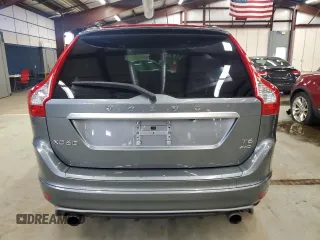 2017 Volvo XC60 R-Design with VIN YV449MRS7H2002831, listed as a Copart auction lot 45296735 with 254,888 mi miles and Clean title. Bid and sale history available at DreamBid. Image 6.