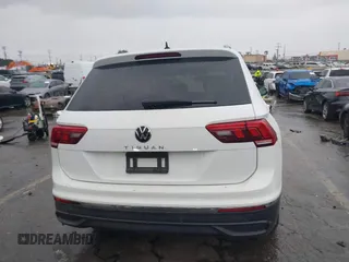 2022 Volkswagen Tiguan S z VIN 3VV1B7AXXNM149461, wystawiony jako IAAI lot #41746132 z przebiegiem 22 832 mil mil oraz . Historia ofert i sprzedaży dostępna na DreamBid. Obrazek 17.
