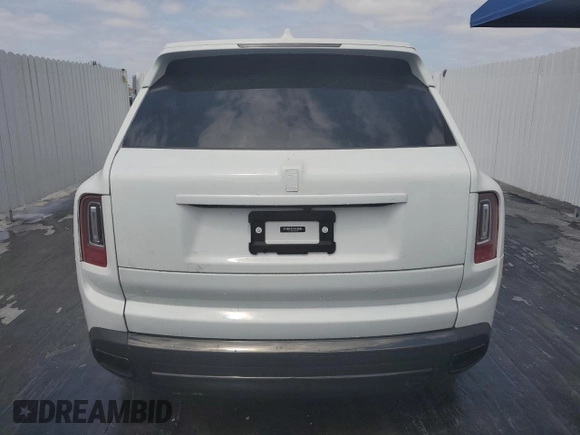 2020 Rolls-Royce Cullinan z VIN SLATV4C00LU202245, wystawiony jako Copart lot #53094575 z przebiegiem 30 809 mil mil oraz Szkody całkowita. Historia ofert i sprzedaży dostępna na DreamBid. Obrazek 6.