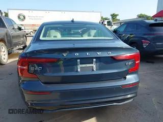 2024 Volvo S60 Core Dark Theme with VIN 7JRL12TKXRG295195, listed as a IAAI auction lot 42616001 with 37,540 mi miles and . Bid and sale history available at DreamBid. Image 16.