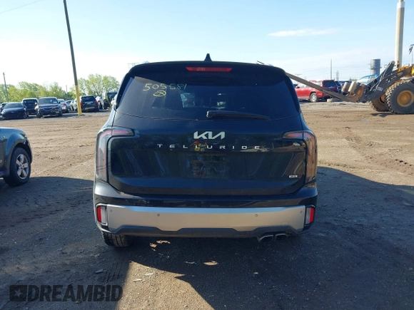 2024 Kia Telluride EX X-Line with VIN 5XYP3DGCXRG505581, listed as a IAAI auction lot 42139087 with 15,454 mi miles and . Bid and sale history available at DreamBid. Image 17.