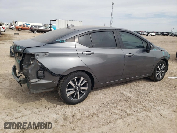 2021 Nissan Versa SV z VIN 3N1CN8EV3ML876784, wystawiony jako Copart lot #52568865 z przebiegiem 67 078 mil mil oraz Szkoda całkowita • Salvage title. Historia ofert i sprzedaży dostępna na DreamBid. Obrazek 3.